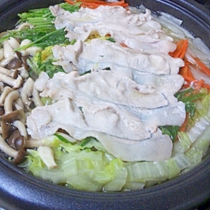 生姜でポカポカに! 野菜がメインの簡単豚しゃぶ